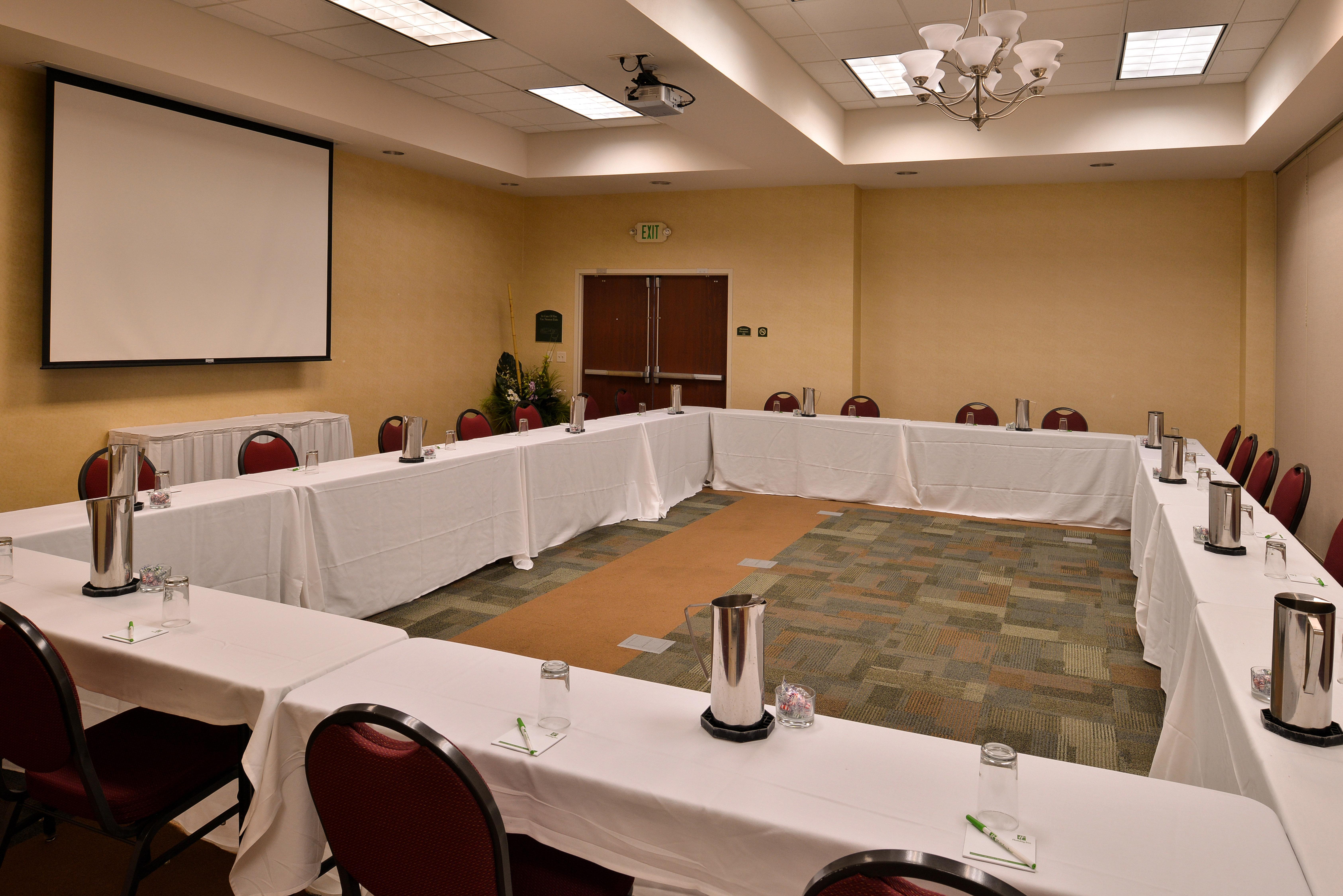 Holiday Inn Madison At The American Center By Ihg Exteriör bild