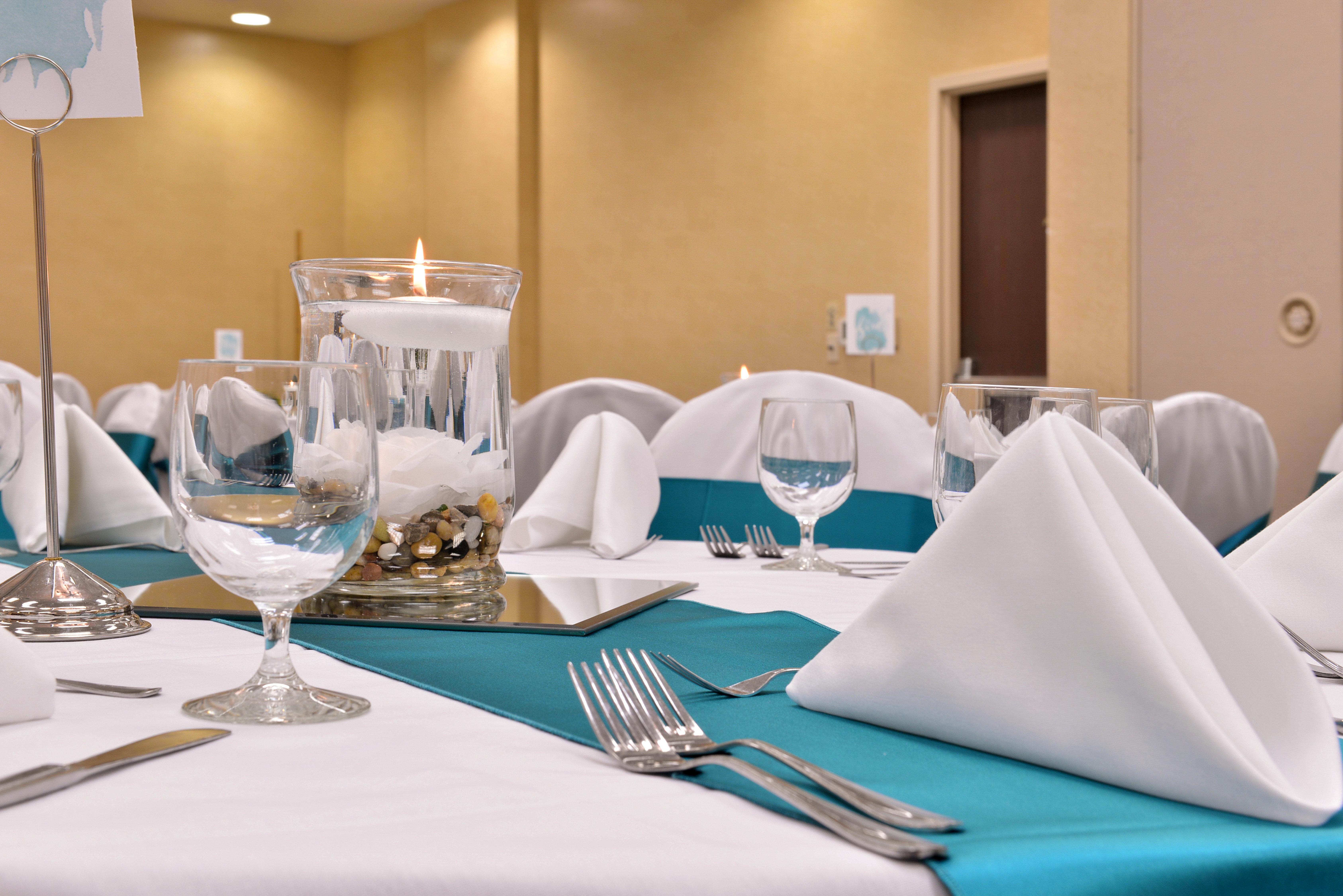 Holiday Inn Madison At The American Center By Ihg Exteriör bild