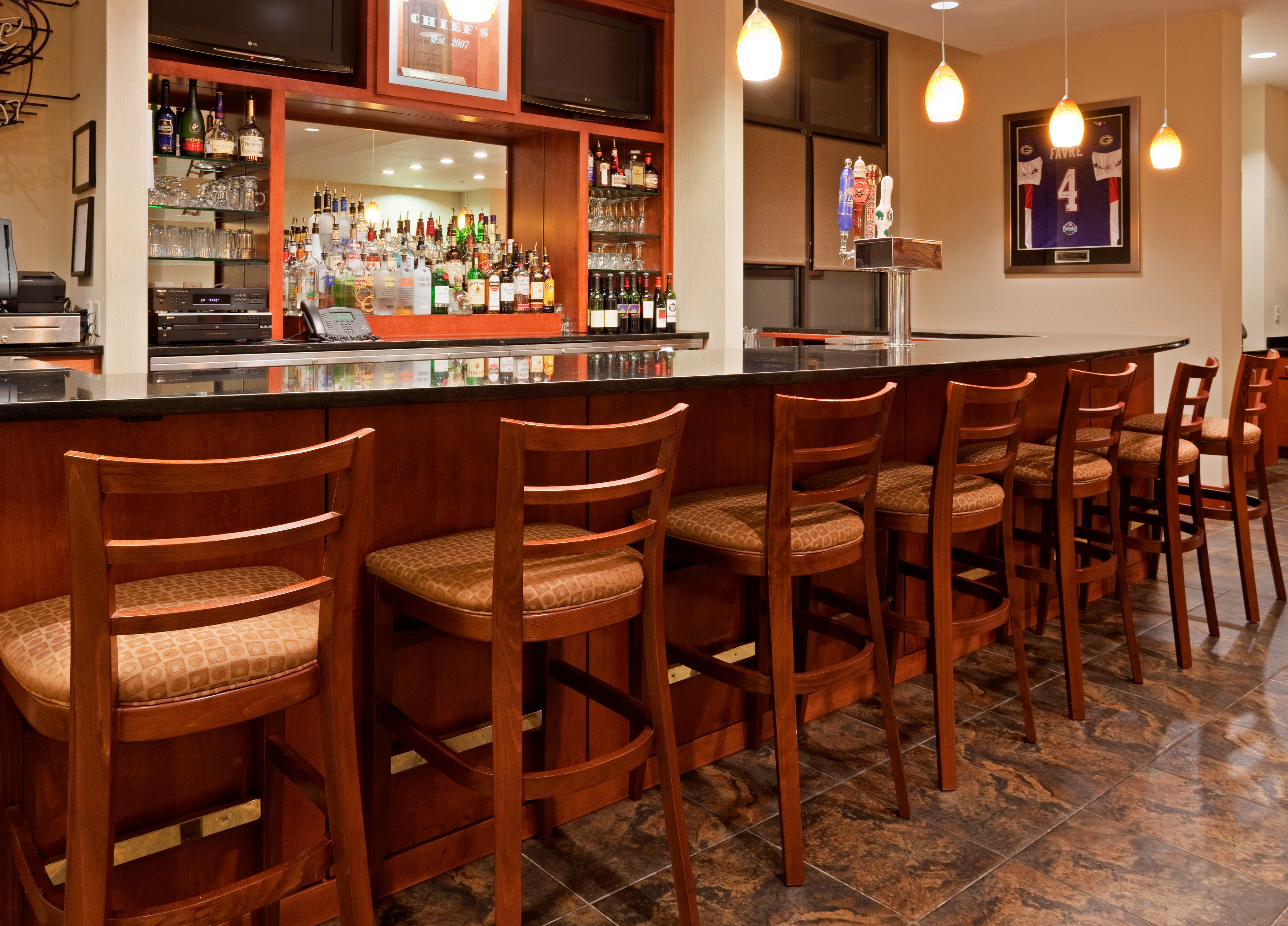 Holiday Inn Madison At The American Center By Ihg Exteriör bild