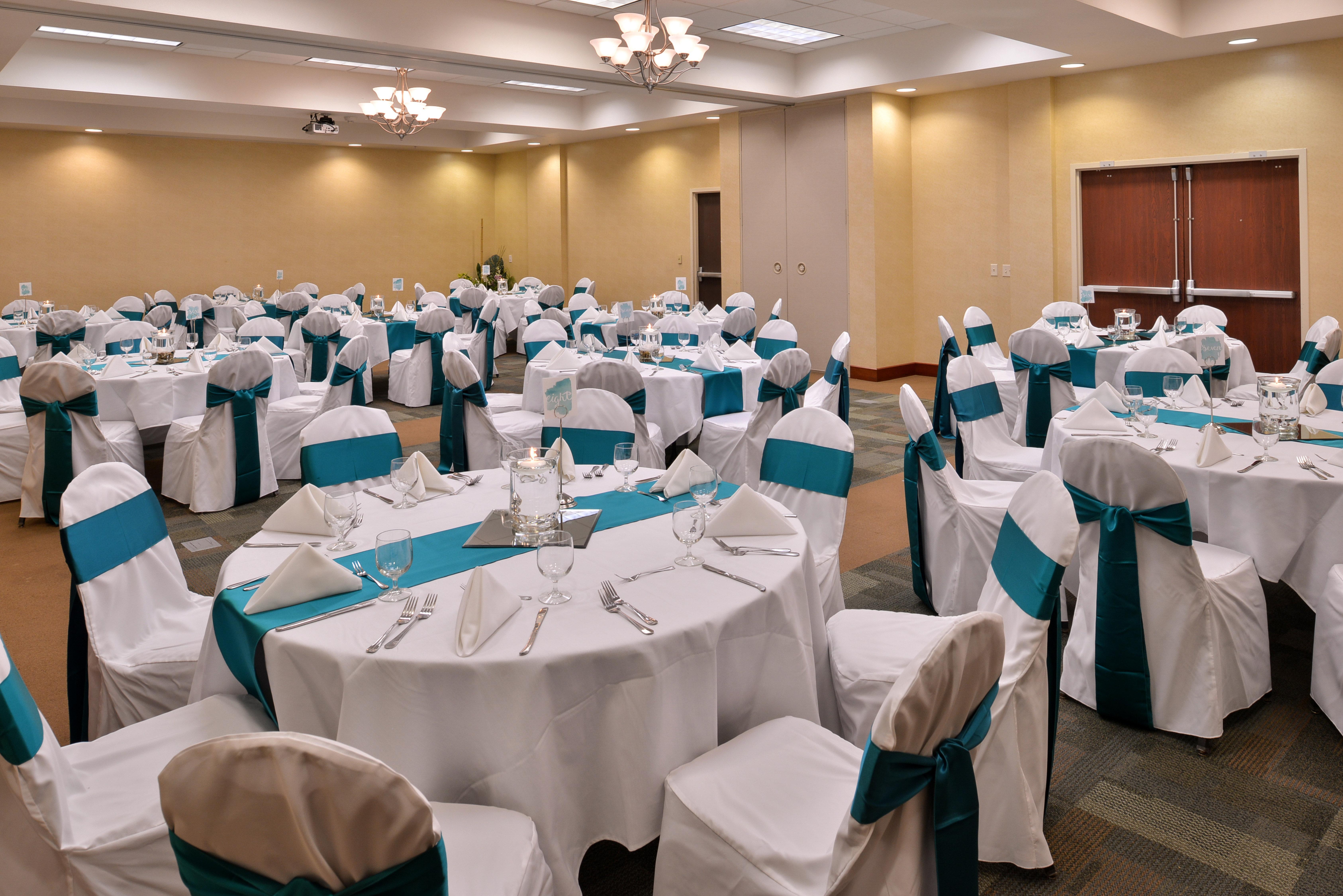 Holiday Inn Madison At The American Center By Ihg Exteriör bild