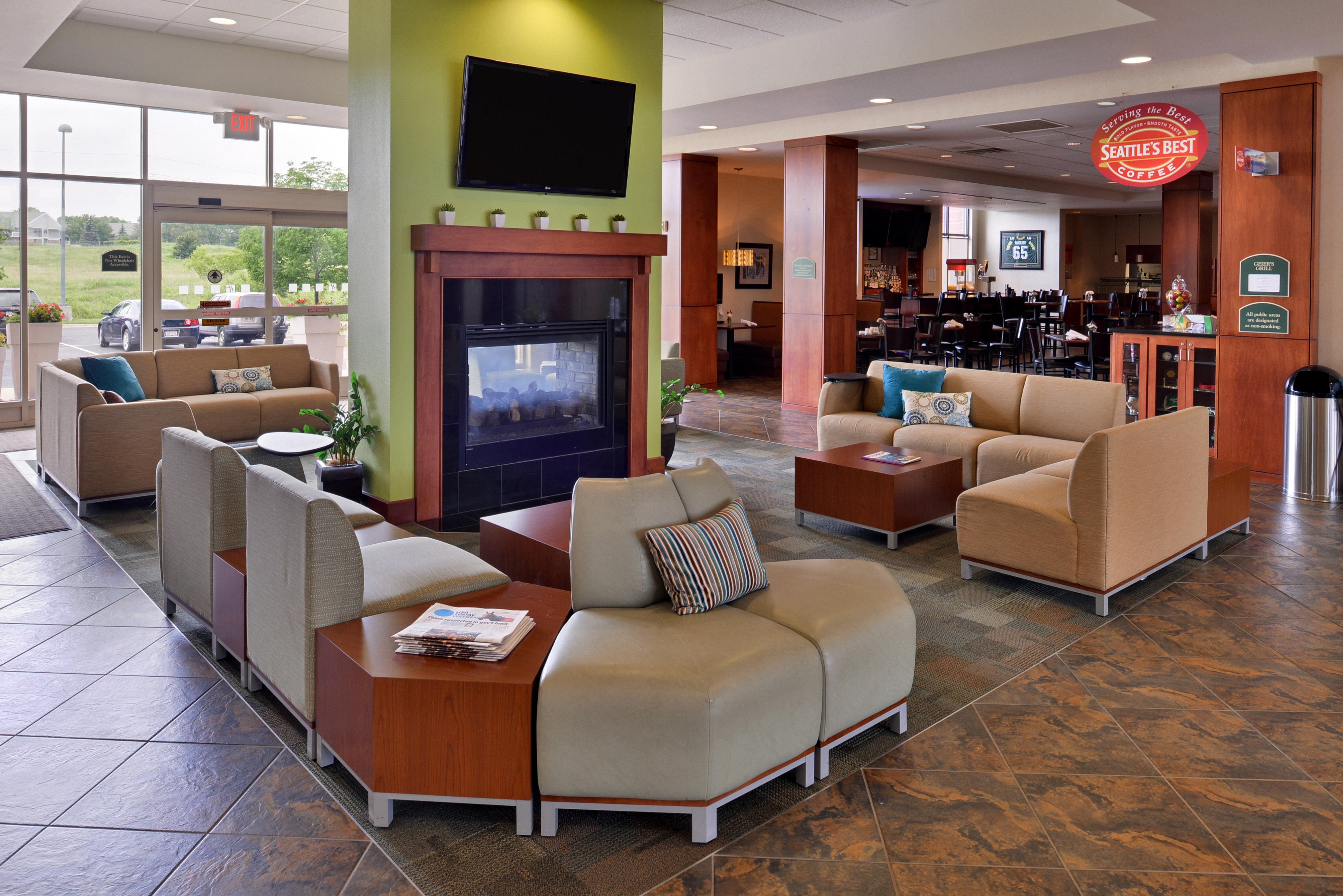 Holiday Inn Madison At The American Center By Ihg Exteriör bild