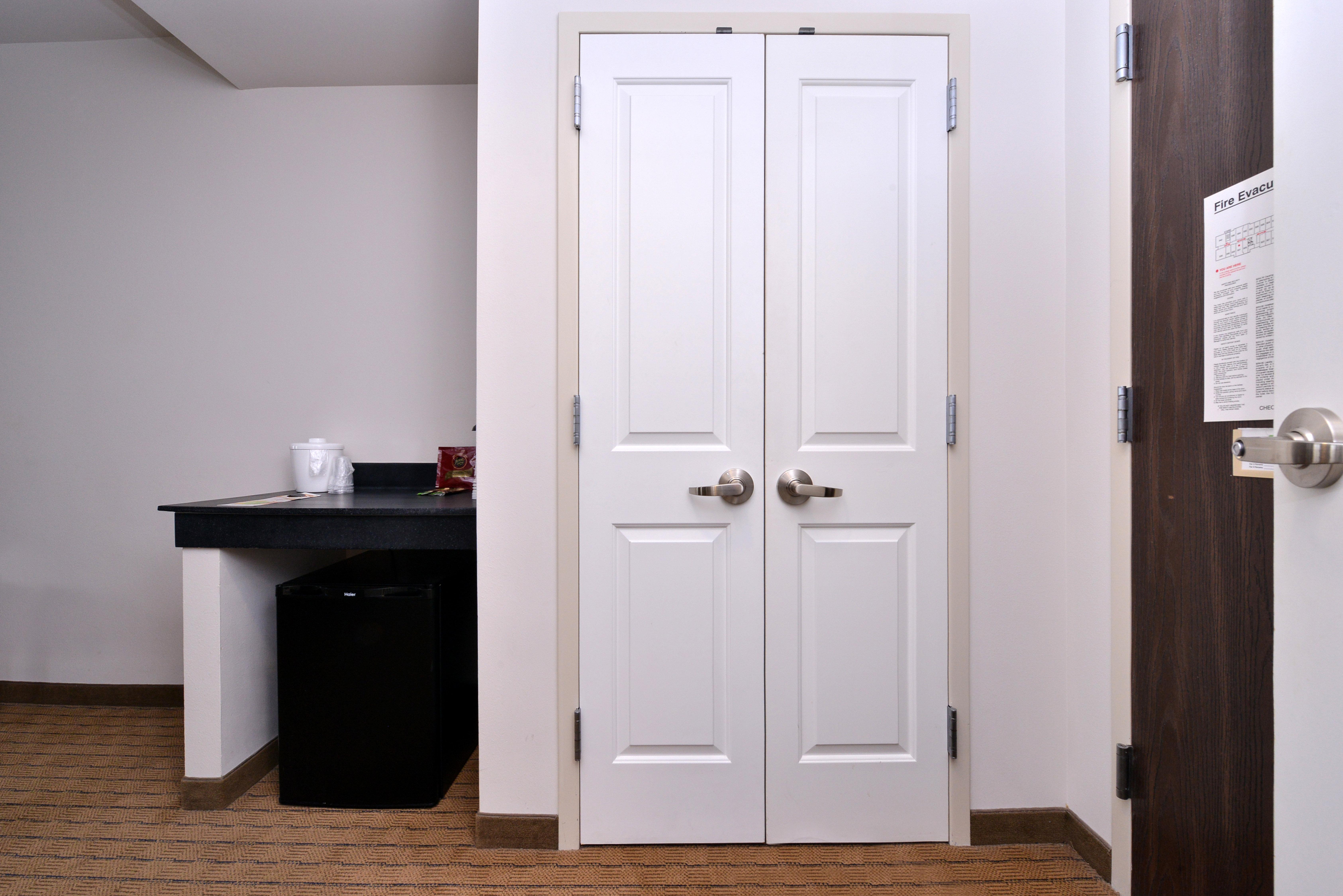 Holiday Inn Madison At The American Center By Ihg Exteriör bild