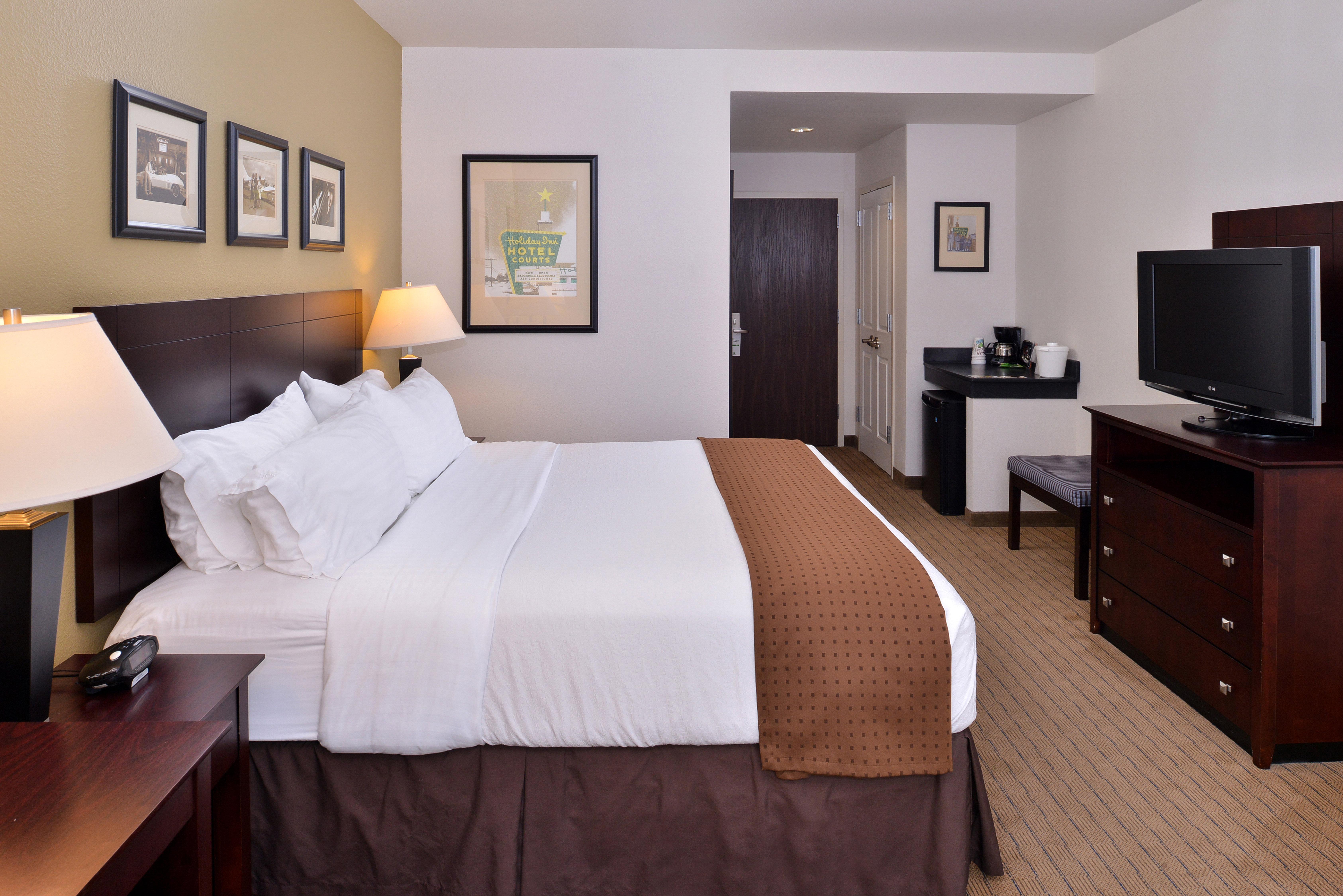 Holiday Inn Madison At The American Center By Ihg Exteriör bild