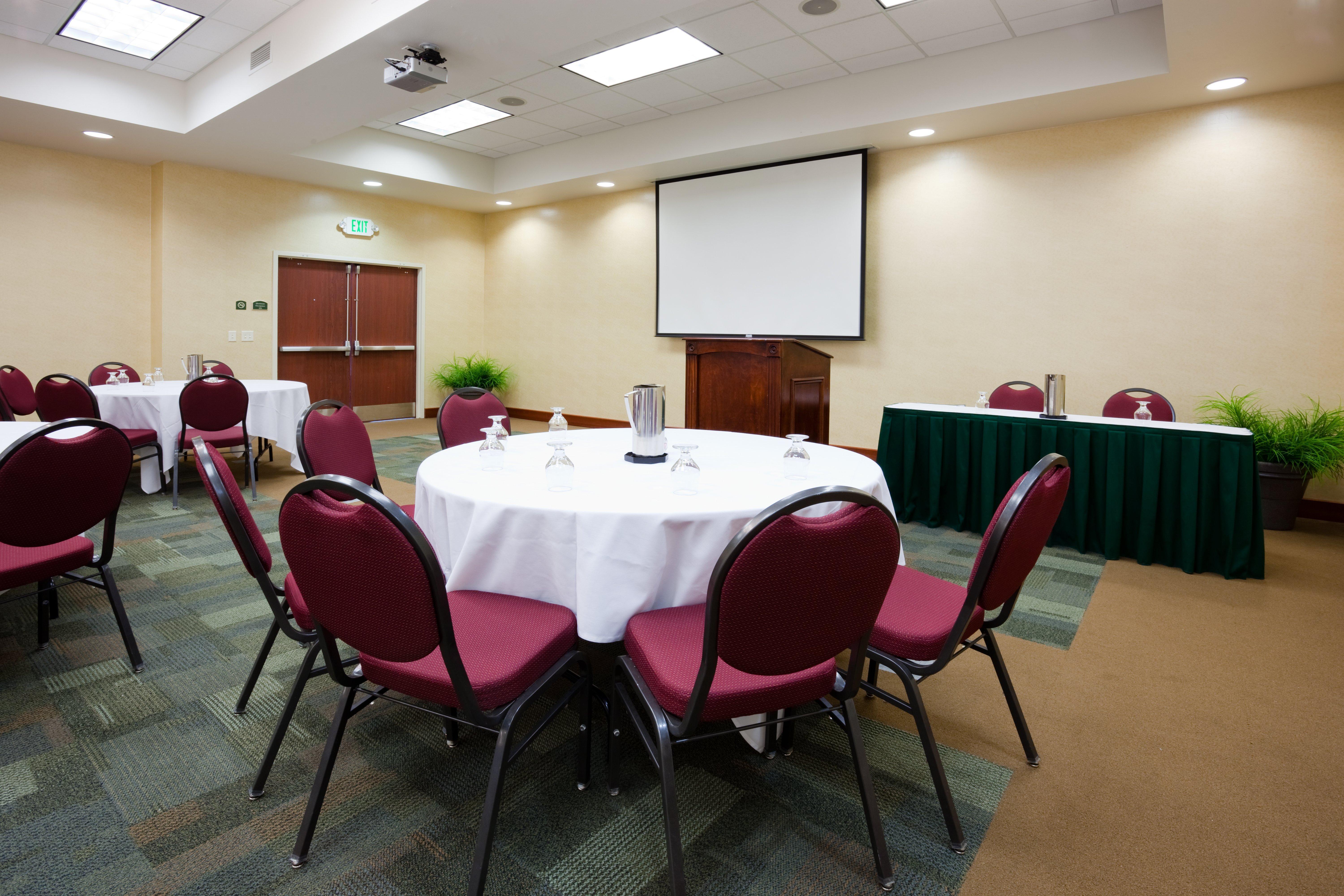 Holiday Inn Madison At The American Center By Ihg Exteriör bild