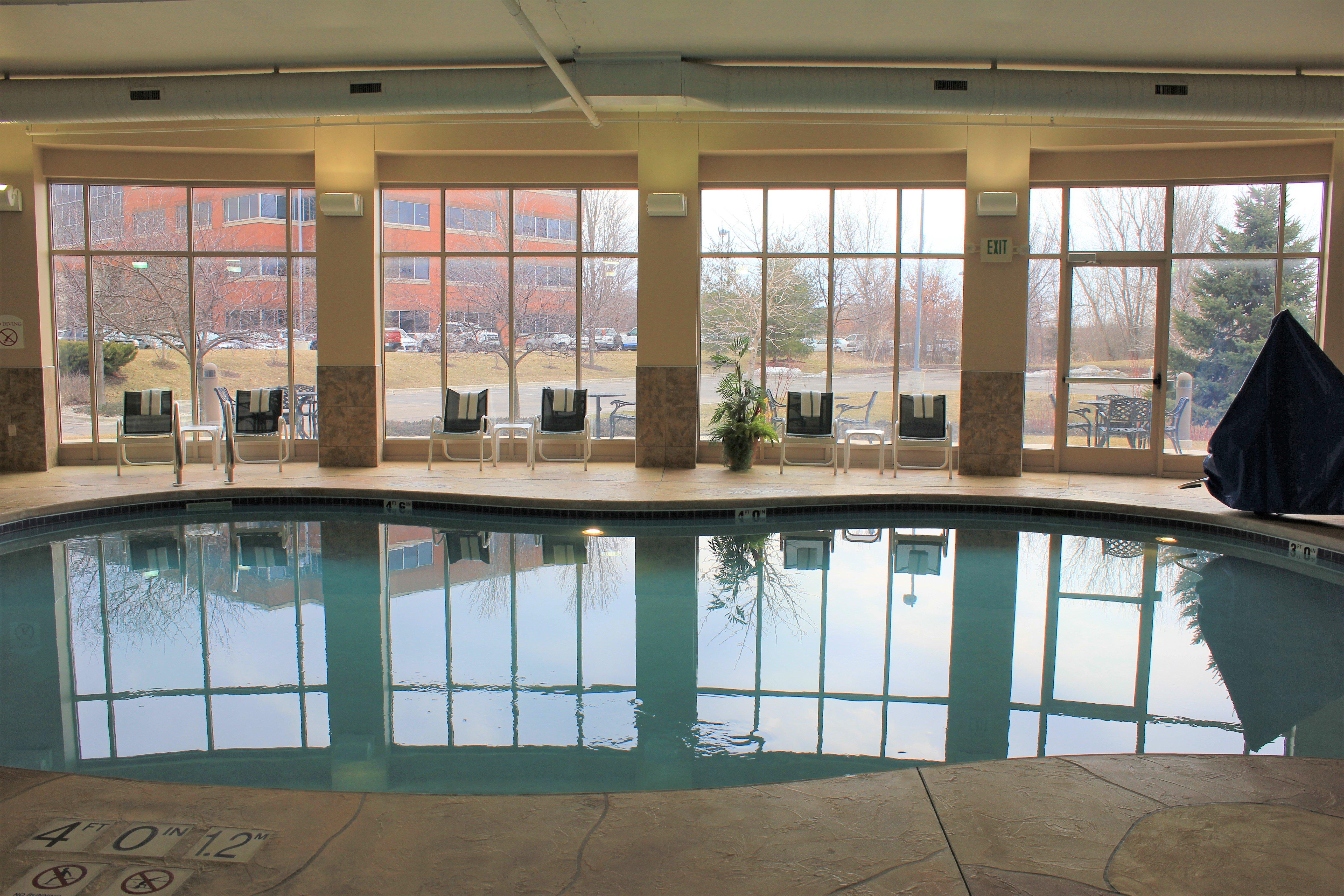 Holiday Inn Madison At The American Center By Ihg Exteriör bild