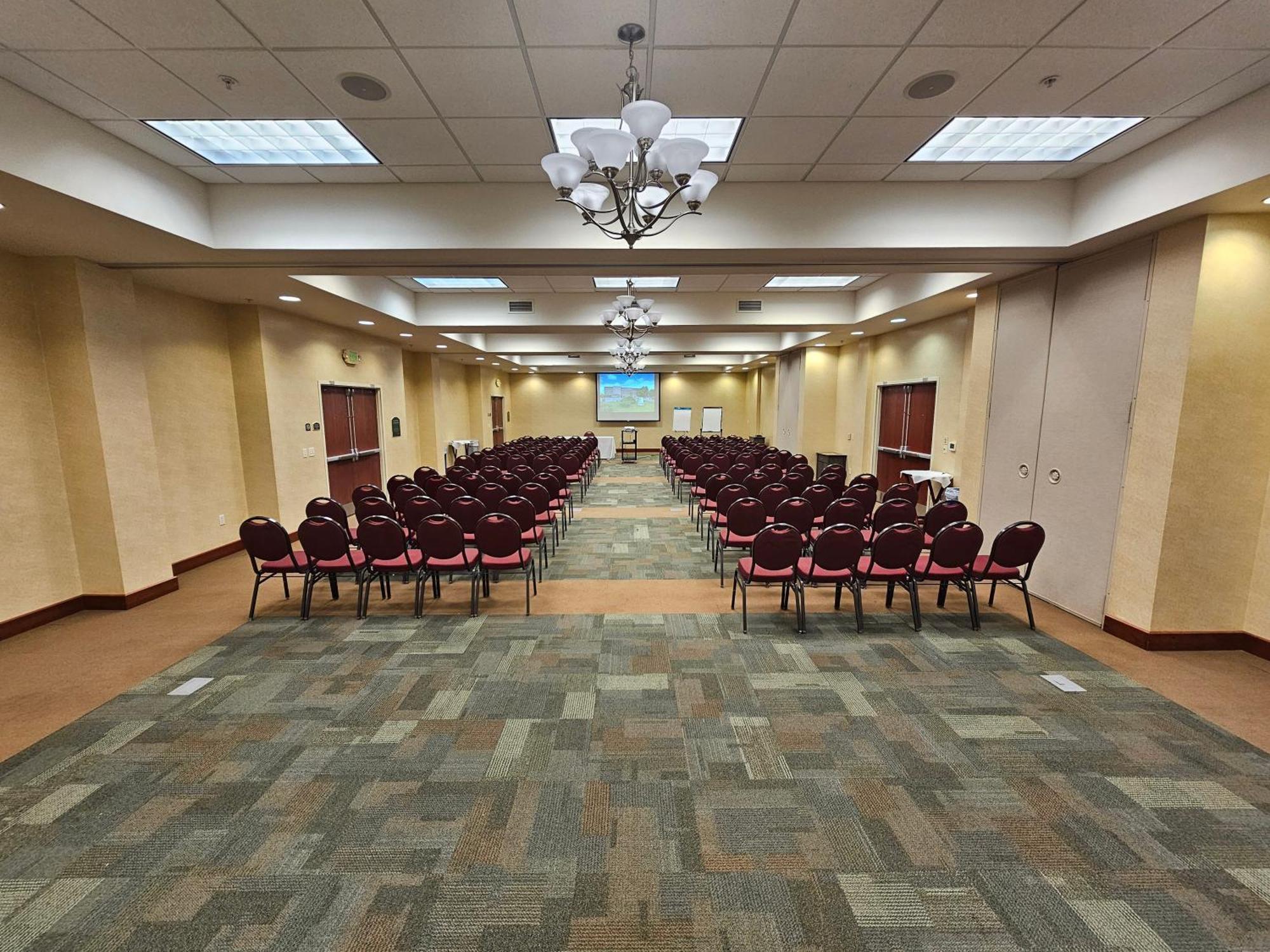 Holiday Inn Madison At The American Center By Ihg Exteriör bild