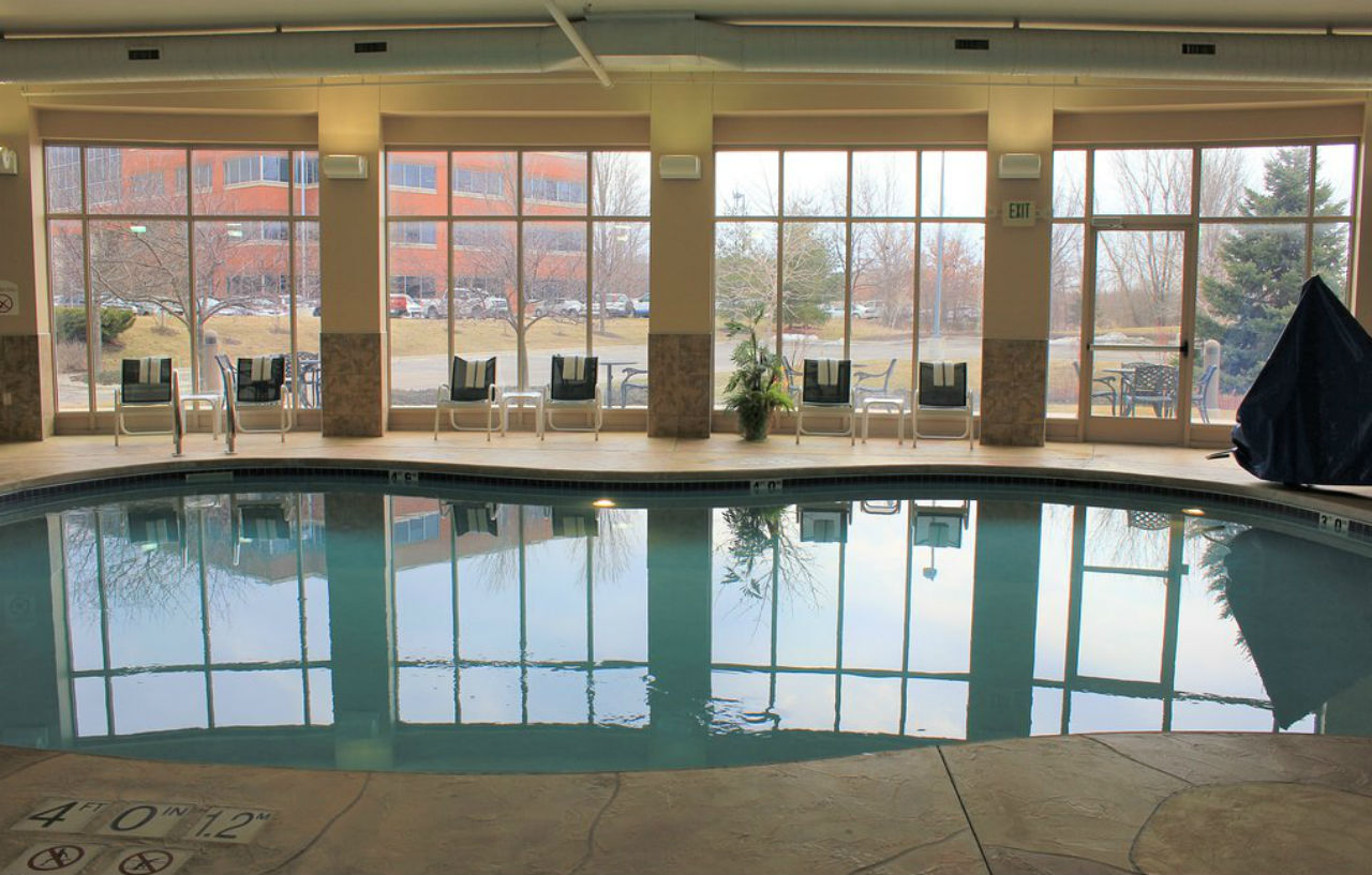 Holiday Inn Madison At The American Center By Ihg Exteriör bild